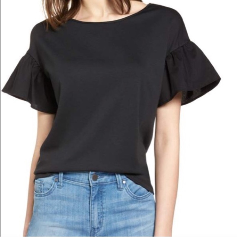 Flutter sleeve black blouse